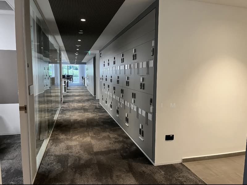 Woods Square, 8 Woodlands Square, 22,213 sqft, Office For Rent, by Jeslynn Lim, 500222565 - Corridor - CommercialGuru.com.sg