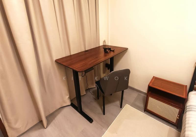 169 Woodlands Street 11, 169 Woodlands Street 11, Room Rental, 350 sqft, HDB Flat For Rent, by Kit Kwok, 500222566 - Study - PropertyGuru.com.sg