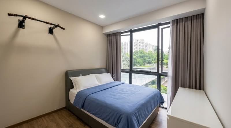 The Luxurie, 21 Compassvale Road, 4 Bedrooms, 1,313 sqft, Condominium For Sale, by James Hee, 500222573 - Bedroom - PropertyGuru.com.sg