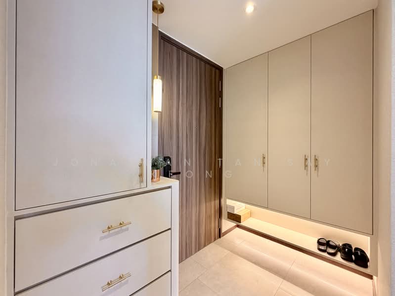 Lentor Modern, 5 Lentor Central, 4 Bedrooms, 1,528 sqft, Condominium For Sale, by Jonathan Tan Say Keong, 500222579 - Entrance - PropertyGuru.com.sg