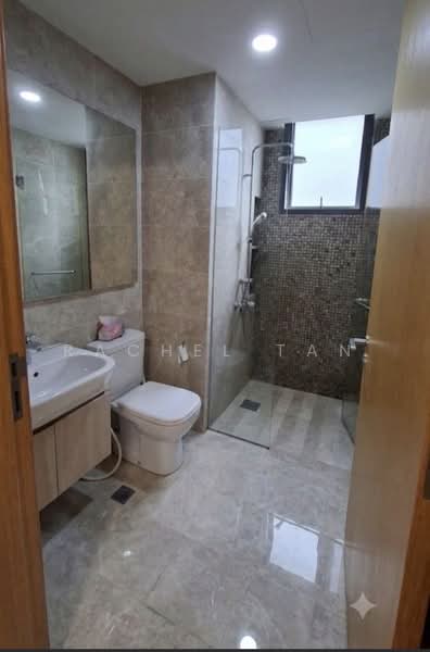 La Fiesta, 58 Sengkang Square, 1 Bedroom, 431 sqft, Condominium For Rent, by Rachel Tan, 500222580 - Bathroom - PropertyGuru.com.sg