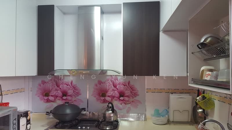 403B Fernvale Lane, 403B Fernvale Lane, 3 Bedrooms, 1,250 sqft, HDB Flat For Sale, by Cheng Yun Ken, 500222582 - Kitchen - PropertyGuru.com.sg