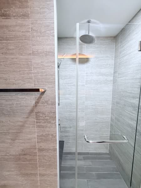 The Commodore, 59 Canberra Drive, 4 Bedrooms, 1,184 sqft, Condominium For Rent, by Joseph Ng 黄德顺, 500222583 - Bathroom - PropertyGuru.com.sg