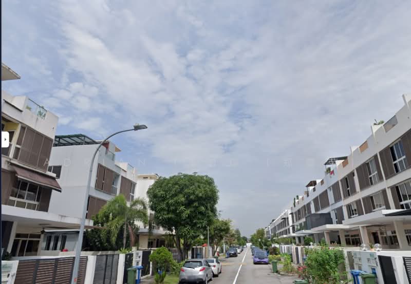 Luxus Hills | The Estate, Seletar Green Walk, 5 Bedrooms, 3,600 sqft, Terraced House For Sale, by Adrian Teng (郑景荣), 500222586 - Exterior - PropertyGuru.com.sg