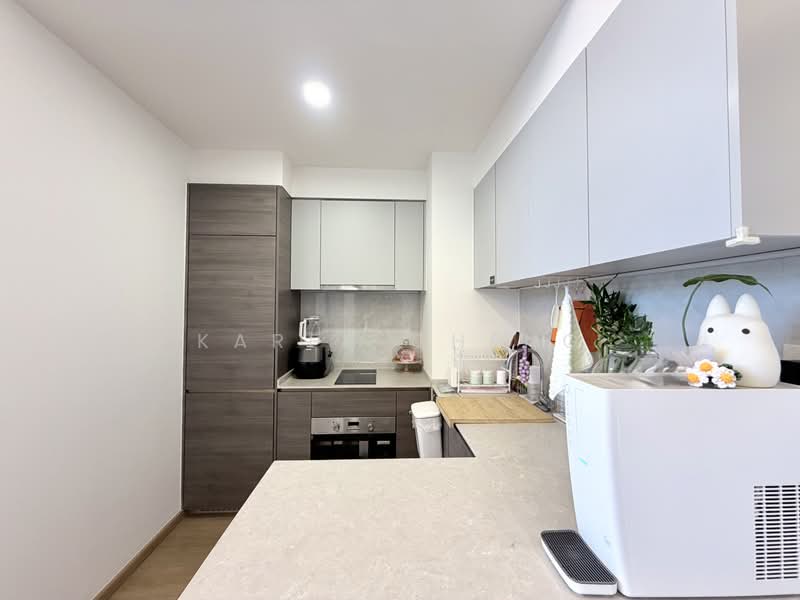 The Florence Residences, 93 Hougang Avenue 2, 2 Bedrooms, 797 sqft, Condominium For Sale, by Karen Cheng, 500222594 - Kitchen - PropertyGuru.com.sg