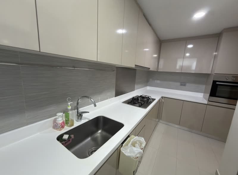 Blossom Residences, 30 Segar Road, 3 Bedrooms, 969 sqft, Executive Condominium For Sale, by Celine Tan, 500222596 - Kitchen - PropertyGuru.com.sg