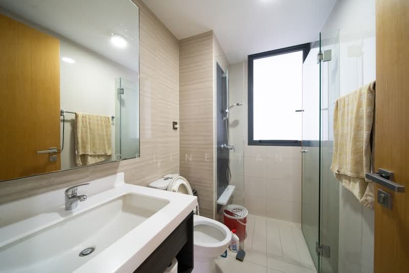 Blossom Residences, 30 Segar Road, 3 Bedrooms, 969 sqft, Executive Condominium For Sale, by Celine Tan, 500222596 - Bathroom - PropertyGuru.com.sg