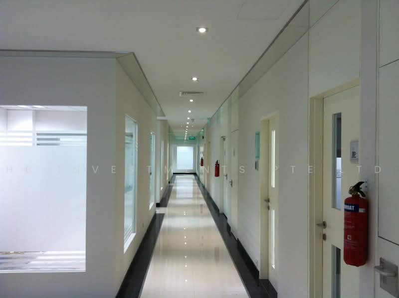 The Arcade, 11 Collyer Quay, 240 sqft, Office For Rent, by Mohammad Ashraf Bhadelia, 500222597 - Corridor - CommercialGuru.com.sg