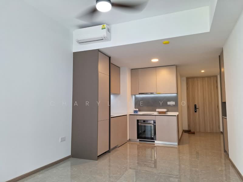 Sengkang Grand Residences, 74 Compassvale Bow, Hougang / Punggol / Sengkang, 2 Bedrooms, 764 sqft, Condominium For Sale, by Charylene Yeo, 500222600 - Kitchen - PropertyGuru.com.sg