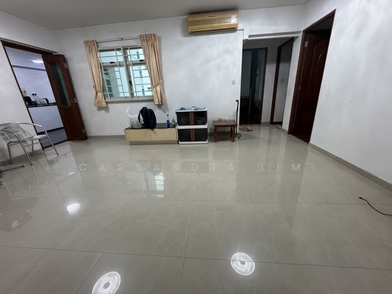 202A Punggol Field, 202A Punggol Field, 3 Bedrooms, 1,184 sqft, HDB Flat For Sale, by Cassandra Lim, 500222605 - Living Room - PropertyGuru.com.sg