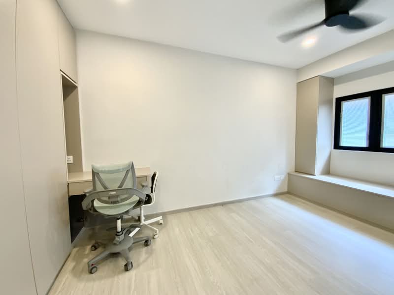 2 Spacious Common Room For Rent In Seletar Hills, District 28, , Room Rental, 160 sqft, Terraced House For Rent, by Milton Chee, 500222608 - Study - PropertyGuru.com.sg