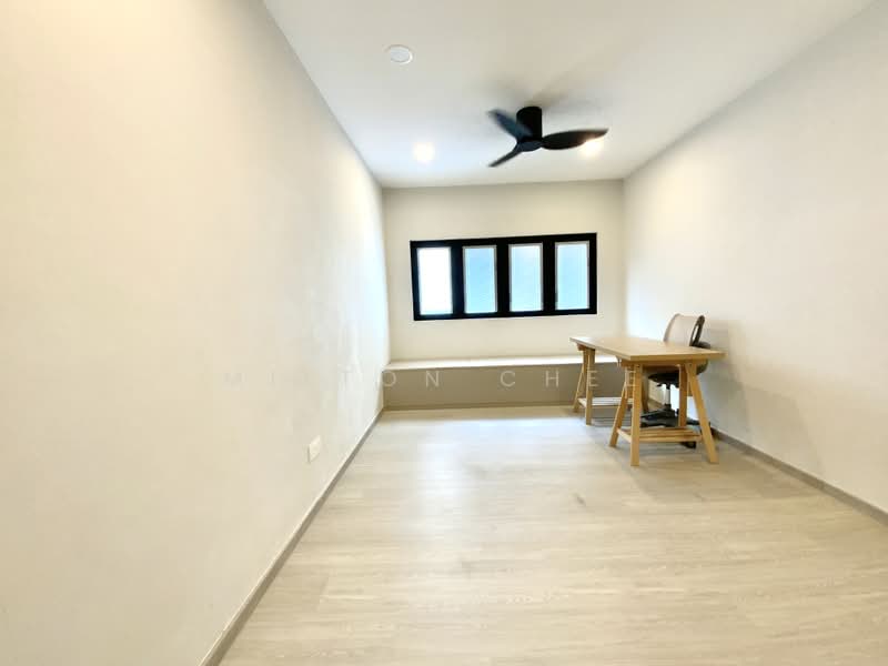 2 Spacious Common Room For Rent In Seletar Hills, District 28, , Room Rental, 160 sqft, Terraced House For Rent, by Milton Chee, 500222608 - Study - PropertyGuru.com.sg