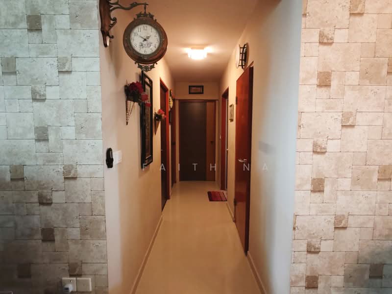 335C Yishun Riverwalk, 335C Yishun Street 31, 4 Bedrooms, 1,206 sqft, HDB Flat For Sale, by Rozi Faith Naser, 500222617 - Corridor - PropertyGuru.com.sg