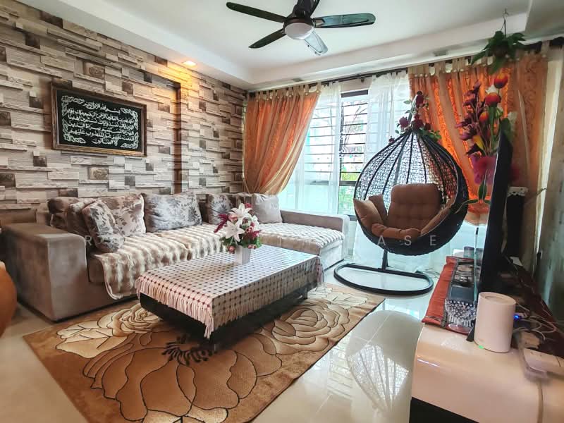 335C Yishun Riverwalk, 335C Yishun Street 31, 4 Bedrooms, 1,206 sqft, HDB Flat For Sale, by Rozi Faith Naser, 500222617 - Living Room - PropertyGuru.com.sg