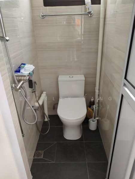 83 Lorong 2 Toa Payoh, 83 Lorong 2 Toa Payoh, Room Rental, 96 sqft, HDB Flat For Rent, by Stanley Fang, 500222623 - Bathroom - PropertyGuru.com.sg