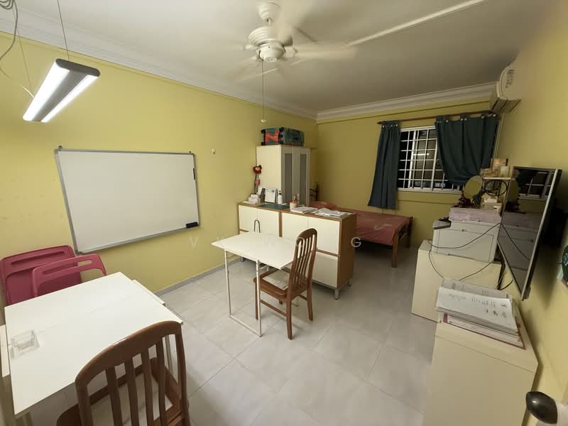 243 Tampines Street 21, 243 Tampines Street 21, Pasir Ris / Tampines, 3 Bedrooms, 1,119 sqft, HDB Flat For Rent, by VK Wong, 500222624 - Bedroom - PropertyGuru.com.sg
