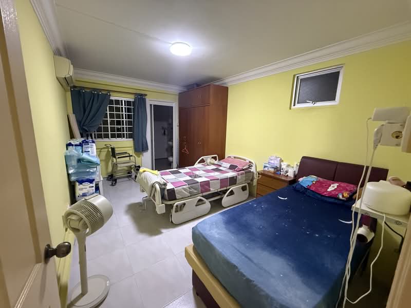 243 Tampines Street 21, 243 Tampines Street 21, Pasir Ris / Tampines, 3 Bedrooms, 1,119 sqft, HDB Flat For Rent, by VK Wong, 500222624 - Bedroom - PropertyGuru.com.sg