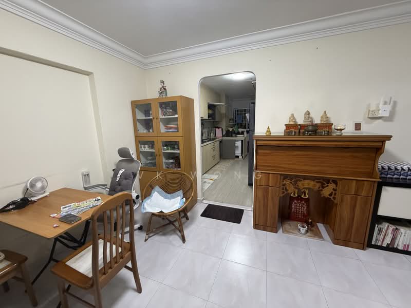243 Tampines Street 21, 243 Tampines Street 21, Pasir Ris / Tampines, 3 Bedrooms, 1,119 sqft, HDB Flat For Rent, by VK Wong, 500222624 - Living Room - PropertyGuru.com.sg