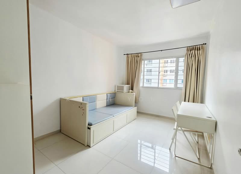 825 Yishun Street 81, 825 Yishun Street 81, 3 Bedrooms, 1,109 sqft, HDB Flat For Rent, by Keith Yong, 500222628 - Bedroom - PropertyGuru.com.sg