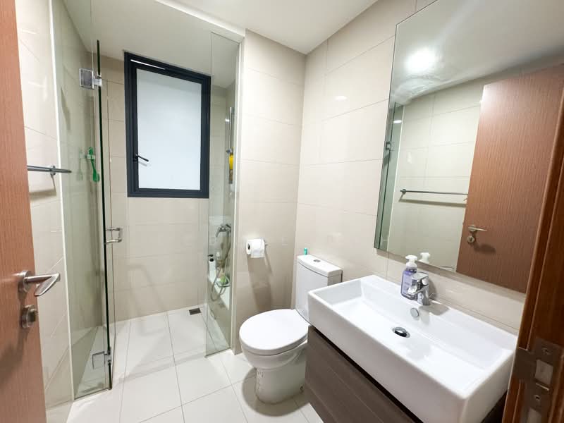 Belysa, 55 Pasir Ris Drive 1, 3 Bedrooms, 947 sqft, Executive Condominium For Sale, by Debbie Poh, 500222632 - Common Bathroom - PropertyGuru.com.sg