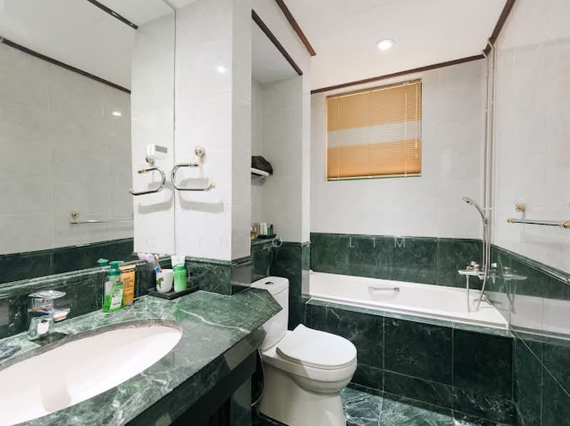 Pebble Bay, 134 Tanjong Rhu Road, 2 Bedrooms, 1,378 sqft, Condominium For Sale, by Clinton Lim, 500222633 - Bathroom - PropertyGuru.com.sg