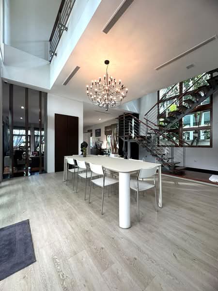 Rare Bungalow at Mountbatten - Goodman Vicinity, , 6 Bedrooms, 5,200 sqft, Bungalow House For Sale, by Irene Yap, 500222637 - Dining Room - PropertyGuru.com.sg