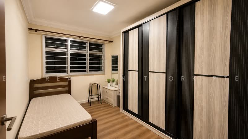 470A Upper Serangoon Crescent, 470A Upper Serangoon Crescent, 3 Bedrooms, 1,001 sqft, HDB Flat For Sale, by MARTIN, 500222638 - Bedroom - PropertyGuru.com.sg