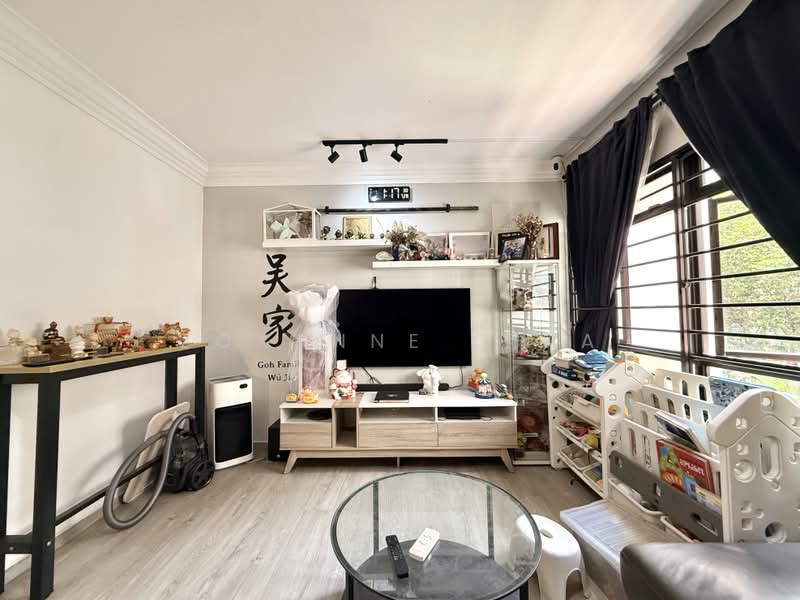 979C Buangkok Crescent, 979C Buangkok Crescent, 3 Bedrooms, 969 sqft, HDB Flat For Sale, by Zoxanne Chia, 500222641 - Living Room - PropertyGuru.com.sg
