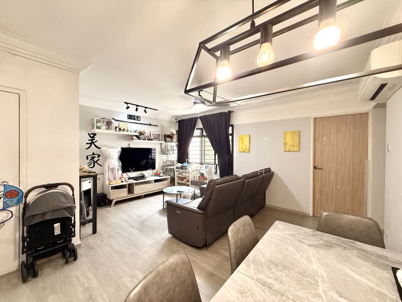 979C Buangkok Crescent, 979C Buangkok Crescent, 3 Bedrooms, 969 sqft, HDB Flat For Sale, by Zoxanne Chia, 500222641 - Living Room - PropertyGuru.com.sg