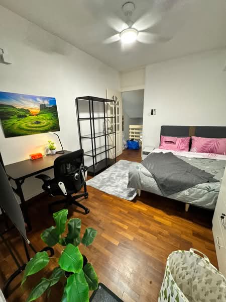 Pandan Valley, 1 Pandan Valley, Room Rental, 200 sqft, Condominium For Rent, by Jay Low, 500222643 - Bedroom - PropertyGuru.com.sg