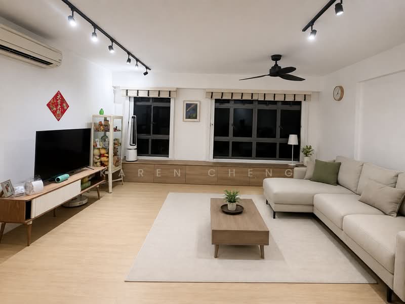 676C Yishun Ring Road, 676C Yishun Ring Road, 3 Bedrooms, 1,216 sqft, HDB Flat For Sale, by Karen Cheng, 500222647 - Living Room - PropertyGuru.com.sg