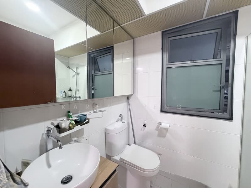 676C Yishun Ring Road, 676C Yishun Ring Road, 3 Bedrooms, 1,216 sqft, HDB Flat For Sale, by Karen Cheng, 500222647 - Bathroom - PropertyGuru.com.sg