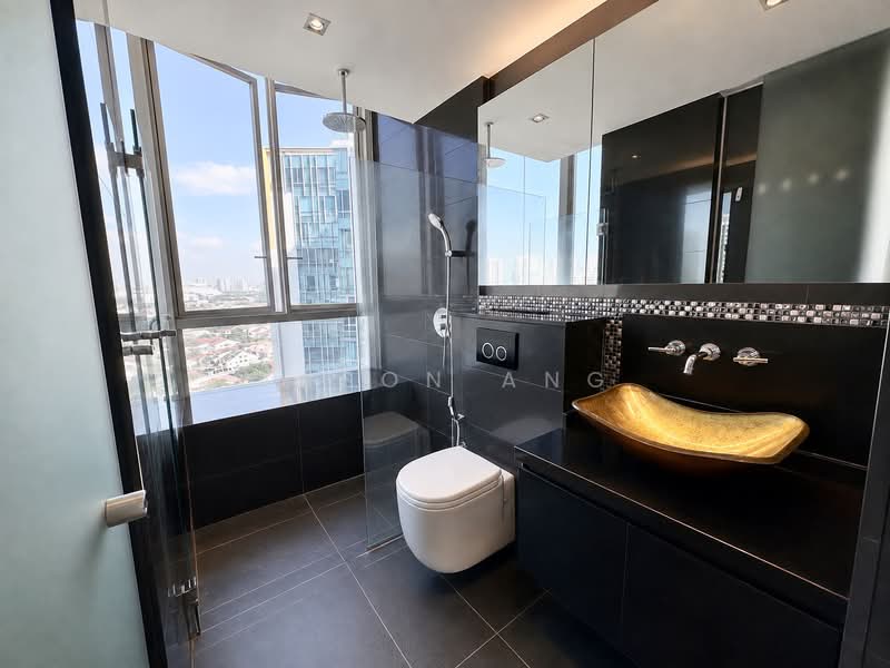 One Amber, 1 Amber Gardens, 2 Bedrooms, 958 sqft, Condominium For Sale, by Jason Ang, 500222650 - Master bathroom - PropertyGuru.com.sg