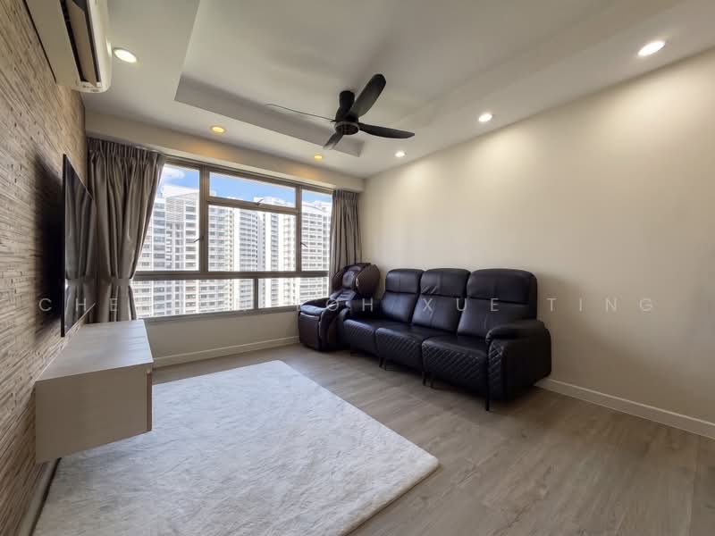 433B Sengkang West Way, 433B Sengkang West Way, 3 Bedrooms, 1,001 sqft, HDB Flat For Sale, by Cherlyn Loh Xue Ting, 500222653 - Living Room - PropertyGuru.com.sg