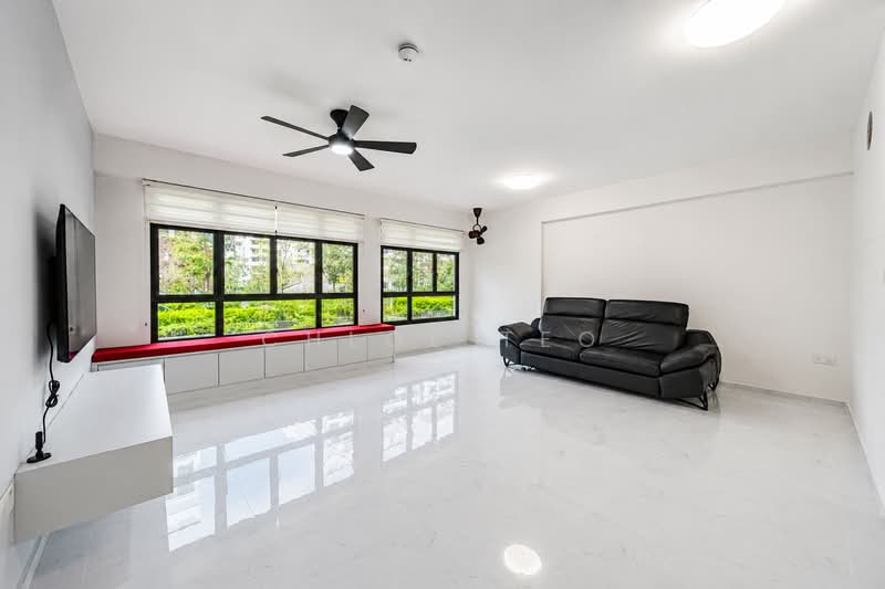 610B Tampines North Drive 1, 610B Tampines North Drive 1, 3 Bedrooms, 1,216 sqft, HDB Flat For Sale, by Chloe Teo, 500222657 - Living Room - PropertyGuru.com.sg
