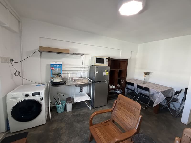 316 Ubi Avenue 1, 316 Ubi Avenue 1, 2 Bedrooms, 500 sqft, HDB Flat For Rent, by Hugo Sim, 500222660 - Kitchen - PropertyGuru.com.sg