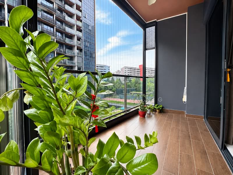 Lake Grande, 8 Jurong Lake Link, 4 Bedrooms, 1,173 sqft, Condominium For Sale, by Sherry Ang, 500222661 - Balcony - PropertyGuru.com.sg