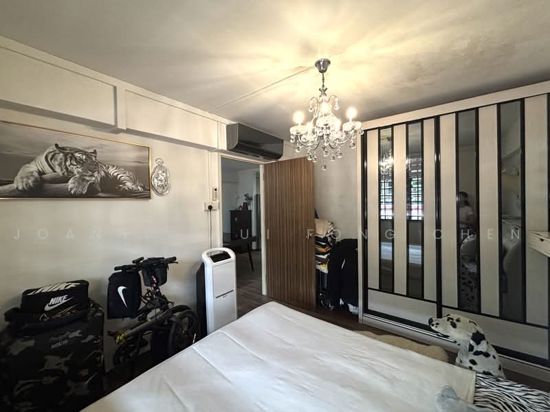 110 Lorong 1 Toa Payoh, 110 Lorong 1 Toa Payoh, 2 Bedrooms, 699 sqft, HDB Flat For Sale, by Joanne Phui Fong Chen, 500222663 - Bedroom - PropertyGuru.com.sg