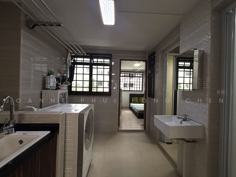 110 Lorong 1 Toa Payoh, 110 Lorong 1 Toa Payoh, 2 Bedrooms, 699 sqft, HDB Flat For Sale, by Joanne Phui Fong Chen, 500222663 - Kitchen - PropertyGuru.com.sg