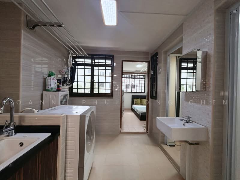 110 Lorong 1 Toa Payoh, 110 Lorong 1 Toa Payoh, Balestier / Toa Payoh, 2 Bedrooms, 699 sqft, HDB Flat For Sale, by Joanne Phui Fong Chen, 500222663 - Kitchen - PropertyGuru.com.sg