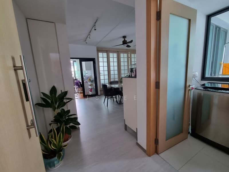 Esparina Residences, 113 Compassvale Bow, 3 Bedrooms, 1,163 sqft, Executive Condominium For Sale, by JS Lee, 500222685 - Interior - PropertyGuru.com.sg