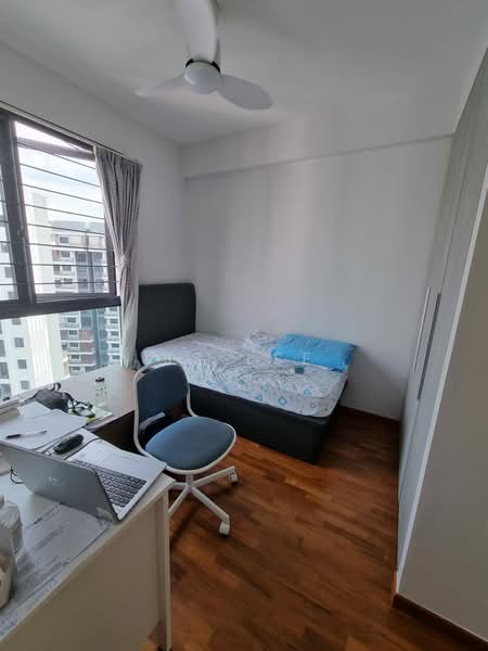 Esparina Residences, 113 Compassvale Bow, 3 Bedrooms, 1,163 sqft, Executive Condominium For Sale, by JS Lee, 500222685 - Bedroom - PropertyGuru.com.sg