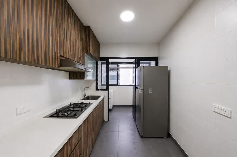 258B Punggol Field, 258B Punggol Field, 2 Bedrooms, 732 sqft, HDB Flat For Sale, by Alex Lee, 500222686 - Kitchen - PropertyGuru.com.sg