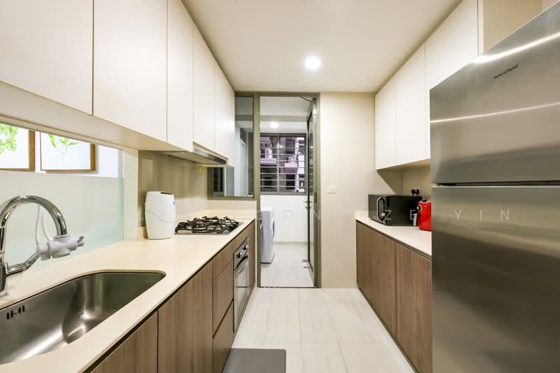 Sol Acres, 8 Choa Chu Kang Grove, 3 Bedrooms, 1,066 sqft, Executive Condominium For Sale, by Athalia Soon Sze Yin, 500222688 - Kitchen - PropertyGuru.com.sg