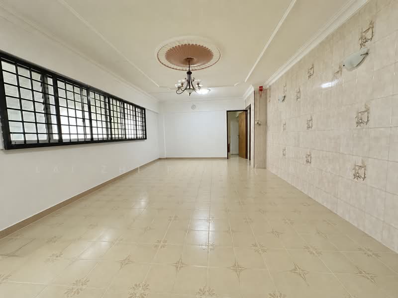 JURONG EAST AVENUE 1, Jurong East Avenue 1, 3 Bedrooms, 1,119 sqft, HDB Flat For Sale, by Lai Zhi Ping (Jack), 500222697 - Living Room - PropertyGuru.com.sg