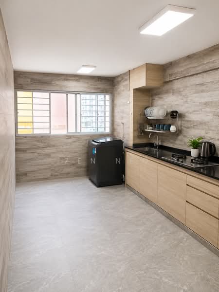 214 Tampines Street 23, 214 Tampines Street 23, 2 Bedrooms, 721 sqft, HDB Flat For Sale, by Zen Neo, 500222709 - Kitchen - PropertyGuru.com.sg