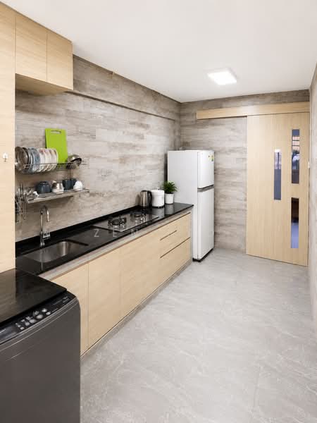 214 Tampines Street 23, 214 Tampines Street 23, 2 Bedrooms, 721 sqft, HDB Flat For Sale, by Zen Neo, 500222709 - Kitchen - PropertyGuru.com.sg