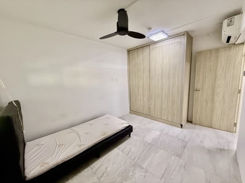 214 Tampines Street 23, 214 Tampines Street 23, 2 Bedrooms, 721 sqft, HDB Flat For Sale, by Zen Neo, 500222709 - Bedroom - PropertyGuru.com.sg