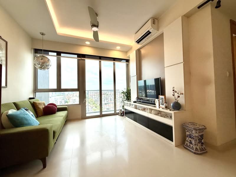 Kovan Melody, 37 Kovan Road, 2 Bedrooms, 904 sqft, Condominium For Sale, by Ivan Chong, 500222713 - Living Room - PropertyGuru.com.sg
