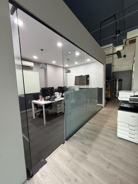 Link @ AMK, 3 Ang Mo Kio Street 62, 2,150 sqft, Light Industrial (B1) For Rent, by JORDAN TAY, 500222718 - Interior - CommercialGuru.com.sg